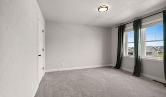 N9239 LAURA Street, Appleton, WI 54915