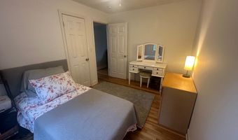 136 Crescent Cir, Cheshire, CT 06410