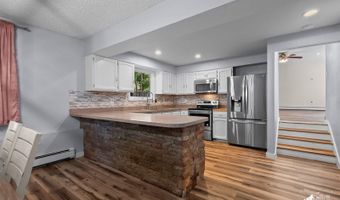 12811 Silver Spruce Dr, Anchorage, AK 99516