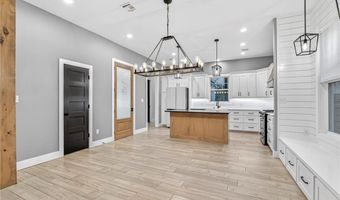 1914 Ebbing Loop, Barling, AR 72923