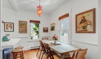 24 Hunter Ave, Newport, RI 02840