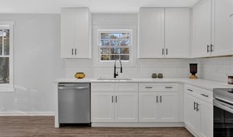 1766 Blossom Ln, Austell, GA 30168