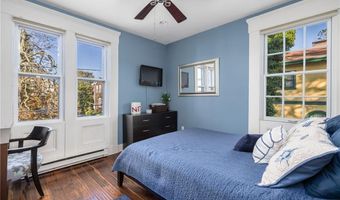75 Pelham St C, Newport, RI 02840