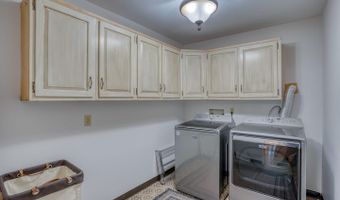 7 PIERSON Dr, Hockessin, DE 19707