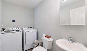 1553 MAIN St, Barnegat, NJ 08005