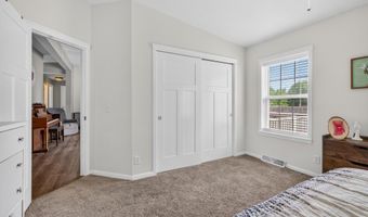 1990 Oak Leaf Dr, Adrian, MI 49221