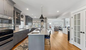 25 W 32nd, Avalon, NJ 08202