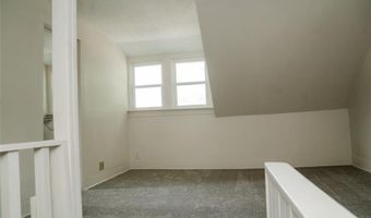 707 E 5th St, Altamont, KS 67330