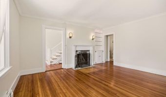8 Champlin St, Newport, RI 02840
