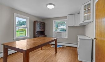 56 Brookfield Dr, Cranston, RI 02920