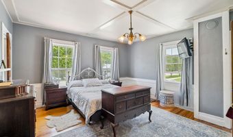 146 S Main St, Bradford, VT 05033