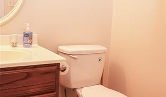 105 Tupelo St, Advance, MO 63730