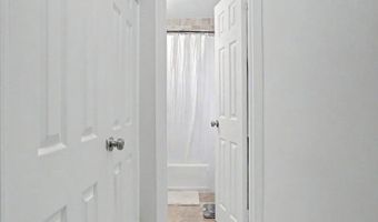 206 N TRENTON St 206-3, Arlington, VA 22203