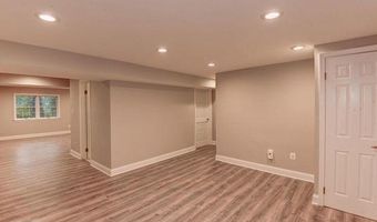 3436 HOLLY Rd, Annandale, VA 22003