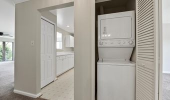 44086 NATALIE Ter 202, Ashburn, VA 20147