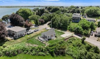 17 Goose Island Rd, Narragansett, RI 02882