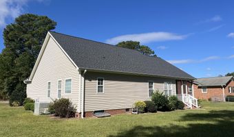 4219 Maple Dr, Ayden, NC 28513