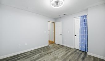 218 Hillside Dr, Baldwin City, KS 66006