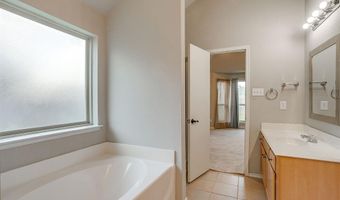 100 Pebble Creek Way, Alvarado, TX 76009