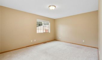 910 8th Ave SW, Austin, MN 55912