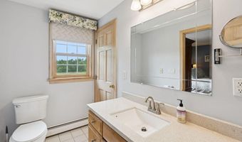 107 Kennebunk Rd, Alfred, ME 04002