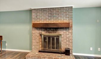 99 BURNING TREE Ln, Reading, PA 19607