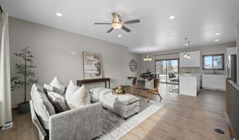 500 E Cairos Pl, Brandon, SD 57005