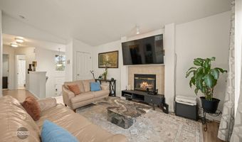 1532 Moss Creek Ave, Anchorage, AK 99507