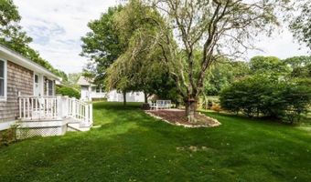 313 Wolcott Ave, Middletown, RI 02842