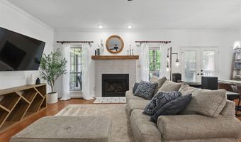 2716 Juniper Dr, Benton, AR 72015
