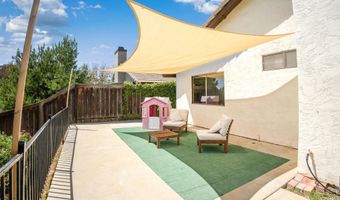 1943 Buckskin Gln, Escondido, CA 92027