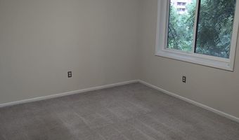3210 S 28TH St 304, Alexandria, VA 22302