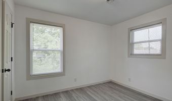 238 E 21st St, Baxter Springs, KS 66713