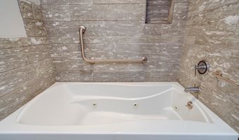 350 S Hamilton St 901, Madison, WI 53703