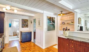 33 W Main Rd, Little Compton, RI 02837