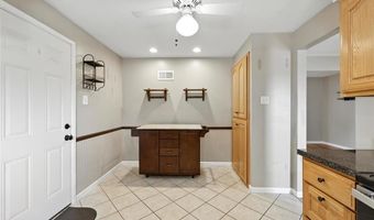 9800 Ridgely Ln, Affton, MO 63123