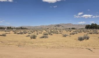 35 Tenaya Rd, Apple Valley, CA 92307