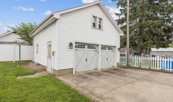 215 W Main St, Bloomfield, IN 47424