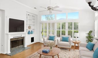 2314 Fallbrook Pl, Escondido, CA 92027