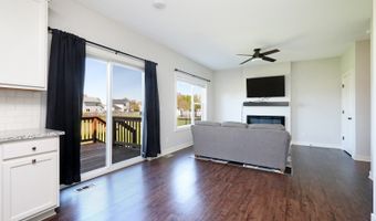 5421 Rowling Dr, Ames, IA 50014