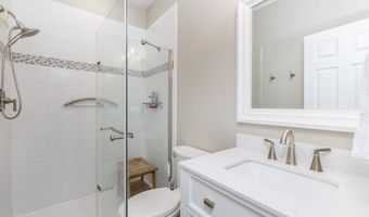 19 Cherry Hills Cir 19, Bloomfield, CT 06002