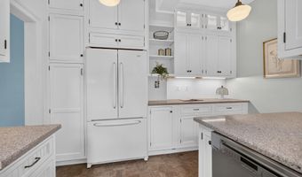 3041 SEDGWICK St NW 201-D, Washington, DC 20008