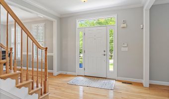 22 POTTERS Ln, Annapolis, MD 21403
