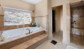 9455 Hierba Rd, Agua Dulce, CA 91390