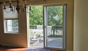 1004 Pinnacle Way 1004, Danbury, CT 06811