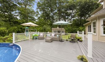 106 Stonecroft Ln, Coventry, CT 06238