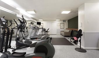 5340 HOLMES RUN Pkwy 904, Alexandria, VA 22304