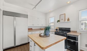 98 FIFTH St, Bethany Beach, DE 19930