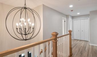 31 Gloria Dr, Allendale, NJ 07401