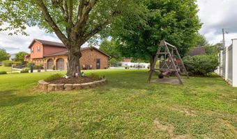 9333 Oak Hill Dr, Ashland, KY 41102